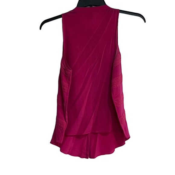 Aryn K. Women's Pink Sleeveless Pleated Button-Up Top Size Large - Picture 2 of 3